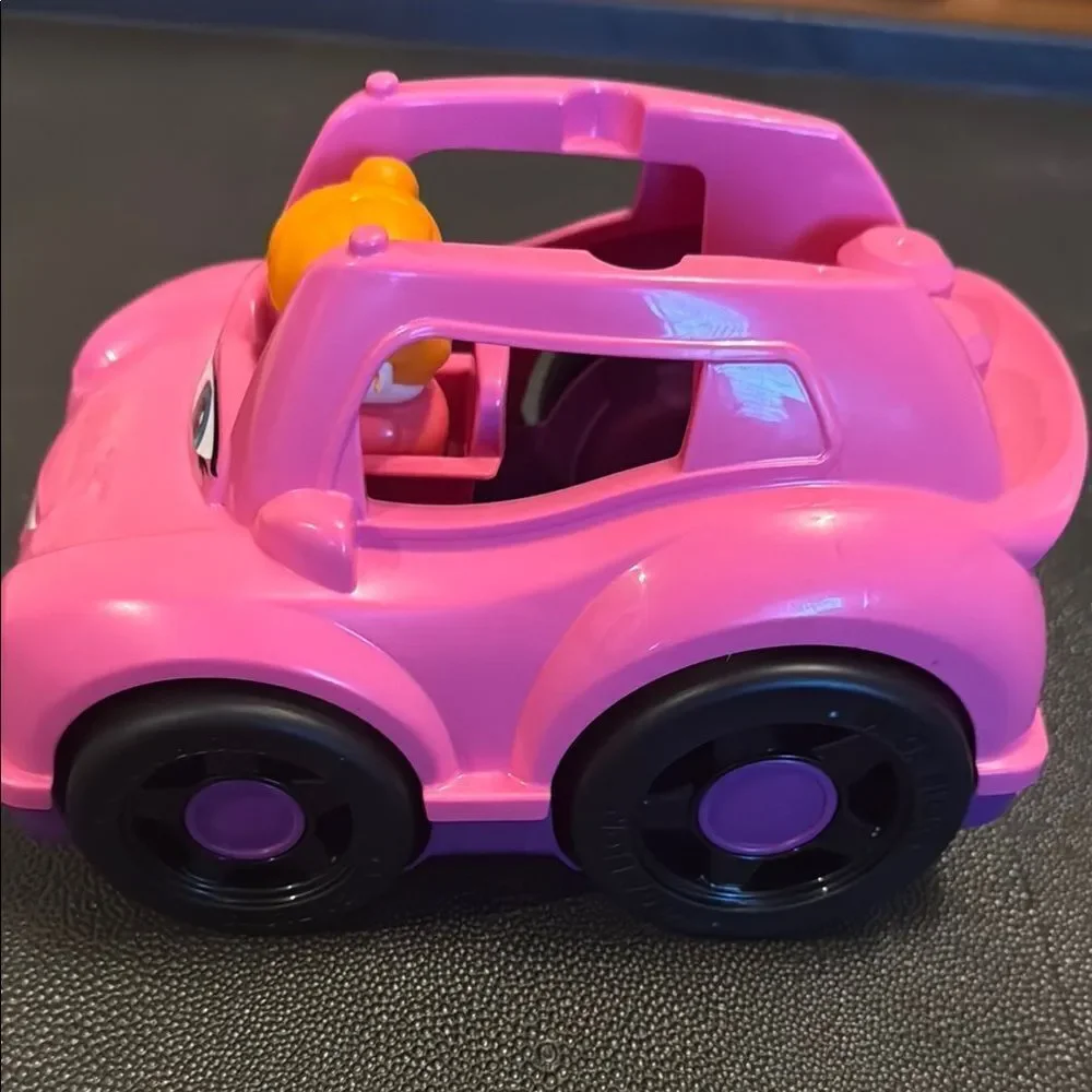 Mega Bloks Pink Toy Car with Smiling Design Doll included